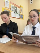 Информационные часы с использованием учебных пособий «Геноцид белорусского народа в годы Великой Отечественной войны».