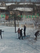 Весело зимой