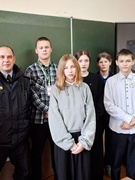 Диалоговая площадка с участием Цвирко Ф.С., майора Житковичского РОВД, на тему: "Профилактика и предотвращение насилия в отношении несовершеннолетних, безопасность в сети Интернет. Экстремизм: ответственность несовершеннолетних", 8-11 классы, 12.11.25 г.