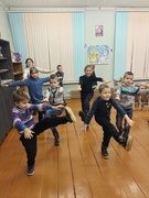 Будни пришкольного лагеря, 27.12.2024. Зарядка "Бодрое утро"
