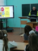 Первые каникулы Акция "Стань заметнее в темноте!"