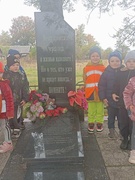 Экскурсия к памятнику (воспитанники)
