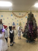 Новогодний праздник в разновозрастной группе
