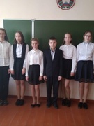 Вот и стали мы на год взрослей ...