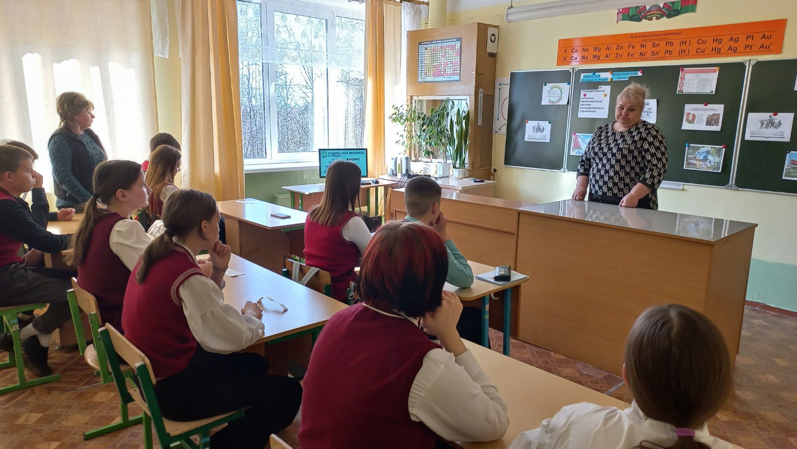 Школа 4 город асино томской области. Саланчикская общеобразовательная школа-интернат сайт. Буткинская коррекционная школа интернат. Город сокол вологодская область школа 1. Саланчикская школа интернат 25 мая.