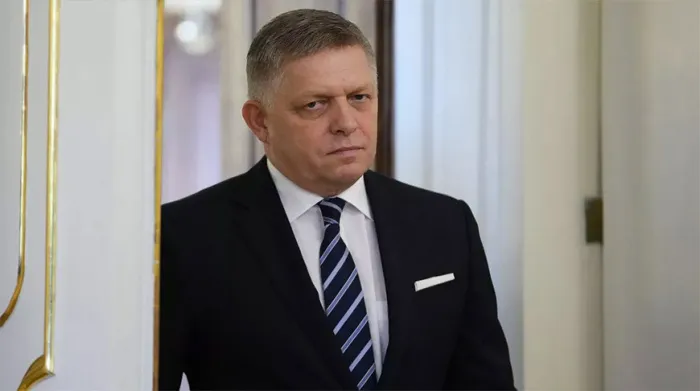 Премьер-министру Словакии Фицо отправили конверт с пулей
