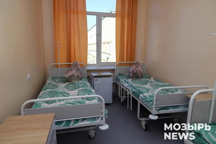 В Мозырской городской больнице завершили масштабный ремонт неврологического отделения