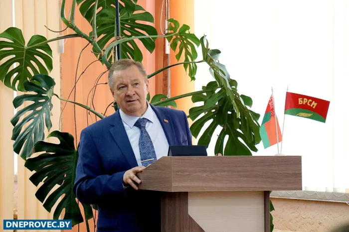 Главный редактор газеты «Гомельская праўда» Сергей Беспалый встретился с педагогами и учащимися Речицкого педколледжа