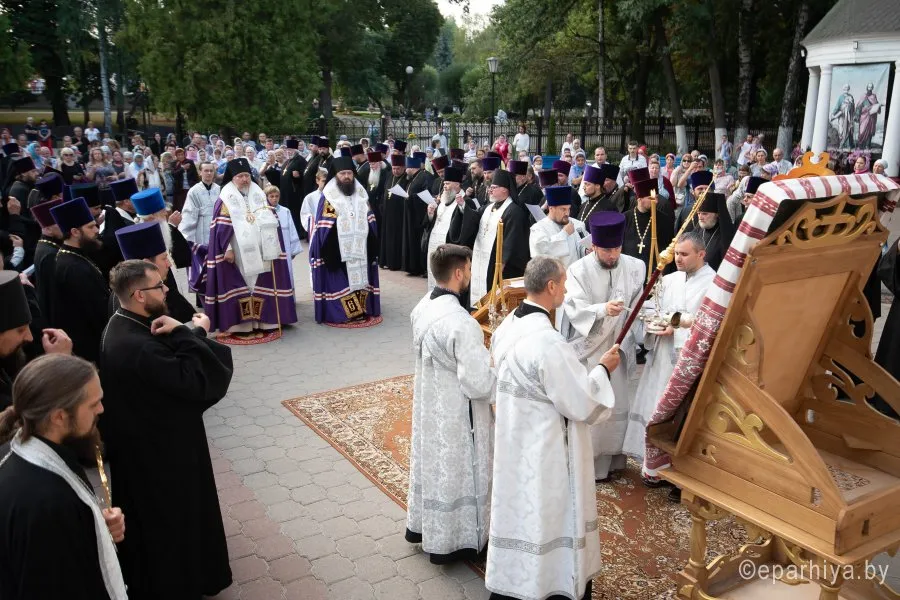 В Петропавловском кафедральном соборе прошло молебное пение о белорусском народе