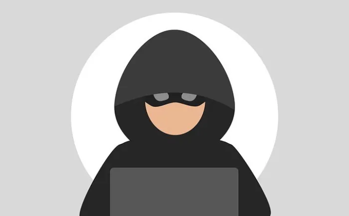 Более 63 тысяч рублей похитили мошенники у двух пенсионеров из Гомеля