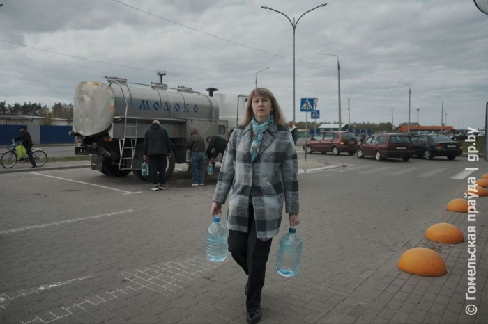 В Рогачеве местные власти экстренно решают ситуацию с водой