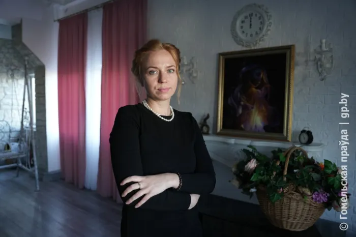 Искусство здесь и сейчас. Гомельчанка пишет картины светом
