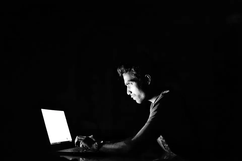 Какие преступления чаще всего совершаются в интернете