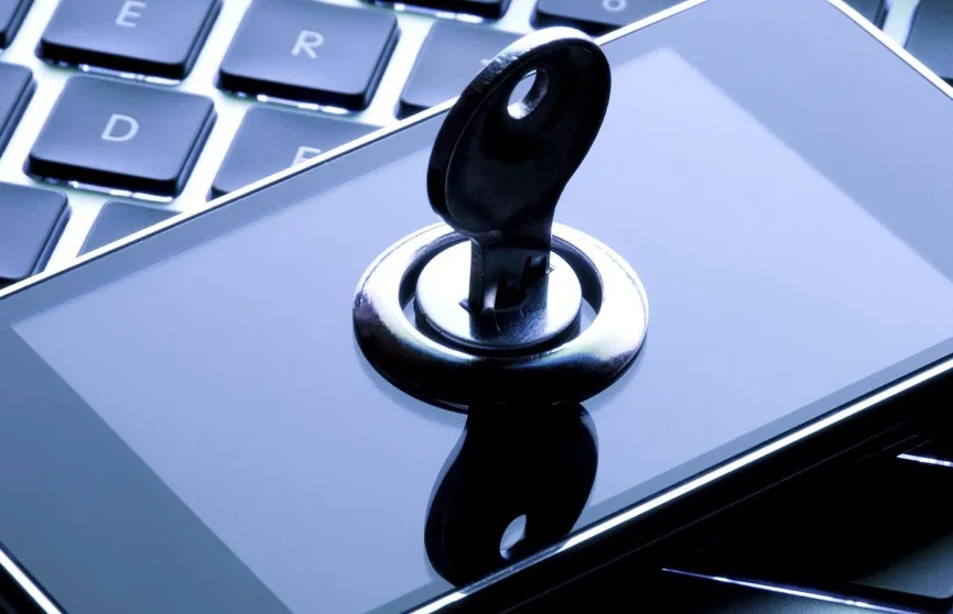 Эксперт рассказал, как защитить свой смартфон от взлома хакеров