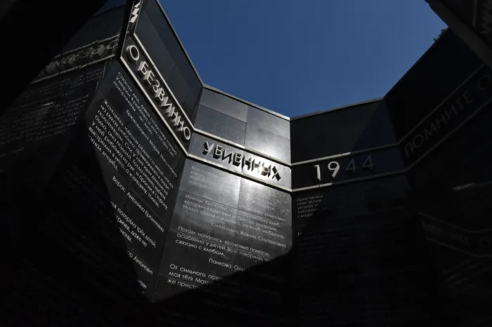Память будет жить в веках: на Гомельщине стартовал III Международный конгресс «Инфекционные болезни, микробиология и иммунология»