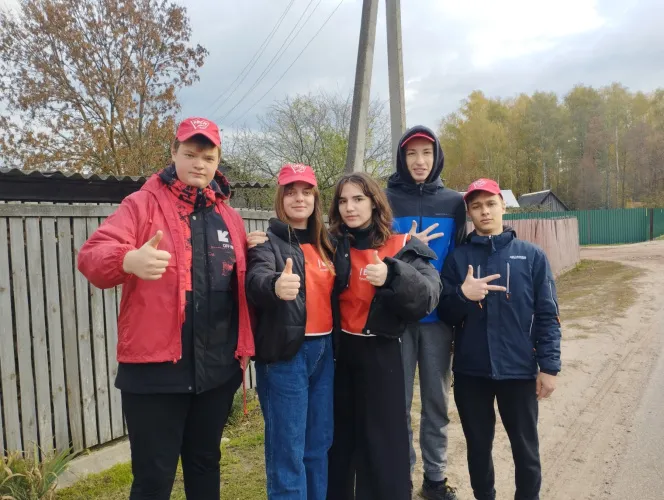 Что заставляет школьников и студентов тратить свободное время на помощь людям