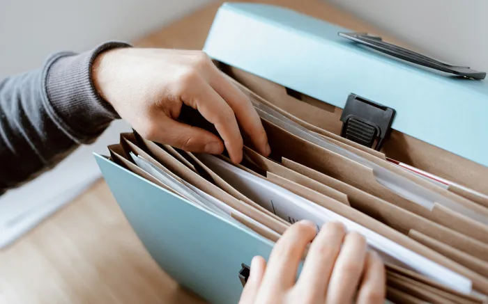 Как узнать, оформлена ли я на работе официально? Продолжение прямой линии с заместителем начальника областного управления Фонда социальной защиты населения Ирина Сивакова