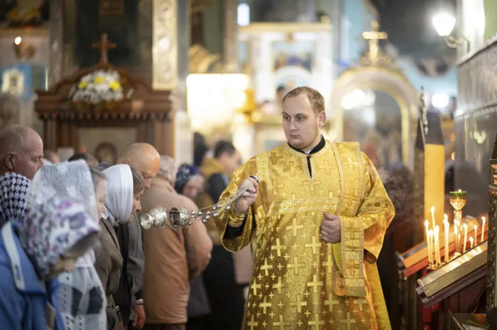 В Жлобине отметили 30-летие освящения храма Святой Живоначальной Троицы