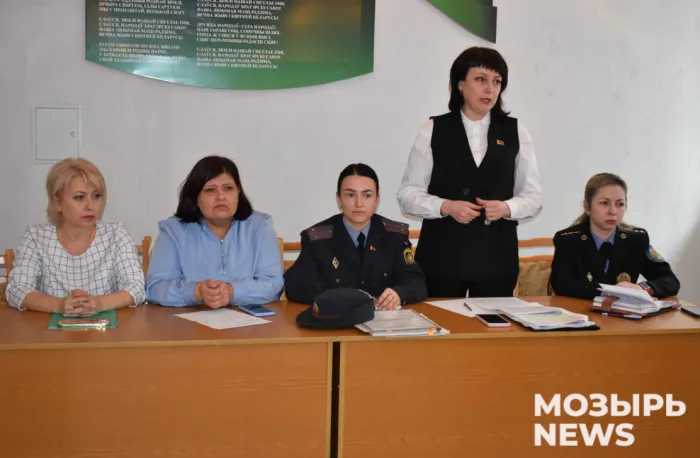 В Мозыре состоялся серьезный разговор о профилактике семейного неблагополучия