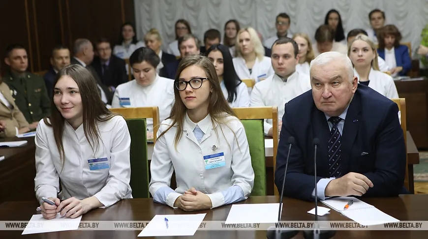 Более 100 терапевтов переподготовили во врачей общей практики в Гомельском медуниверситете с начала года