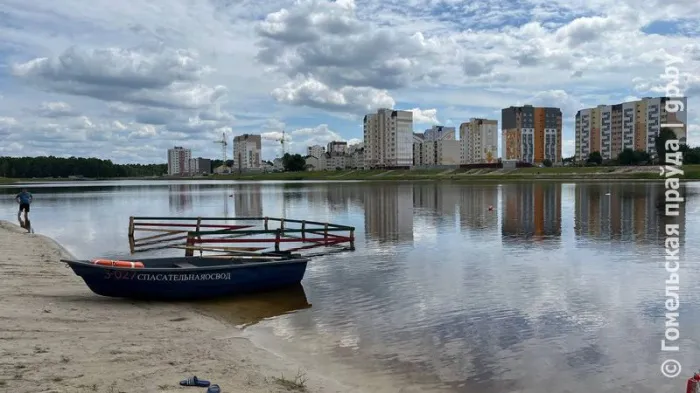 В Калинковичах благоустроили городской пляж