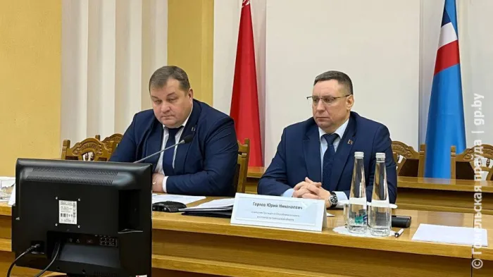 Как правильно составить колдоговор и вести учетные документы в отрасли животноводства, обсудили вчера в Калинковичском райисполкоме