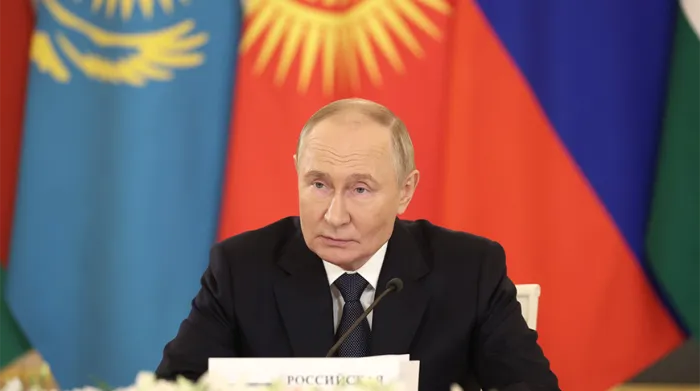 Путин предложил создать в СНГ общий реестр мемориального наследия ВОВ