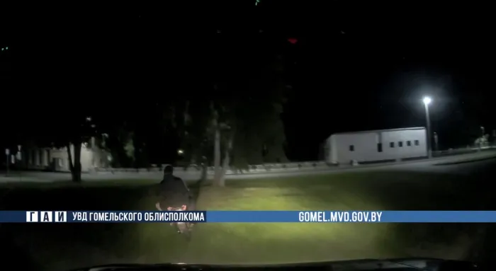 17-летнего мотоциклиста-бесправника задержали в Ветке