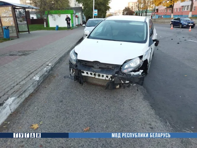 В Мозыре произошло ДТП со служебной машиной ГАИ, ехавшей со включенными маячками и сиреной