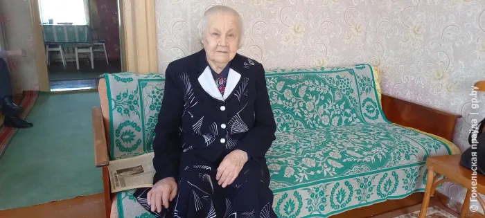 Человек спасает человека, и это главная жизненная мудрость. Урок оптимизма и любви от столетней Марии Хиженок 