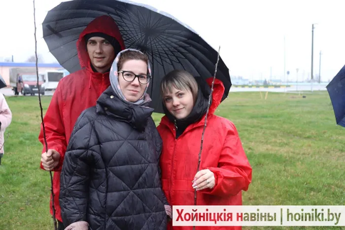 Накануне 36-й годовщины аварии на Чернобыльской АЭС участники автопробега «На пути возрождения» высадили саженцы яблонь