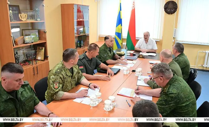 Президент Беларуси заявил о ликвидации напряженности на границе с Украиной