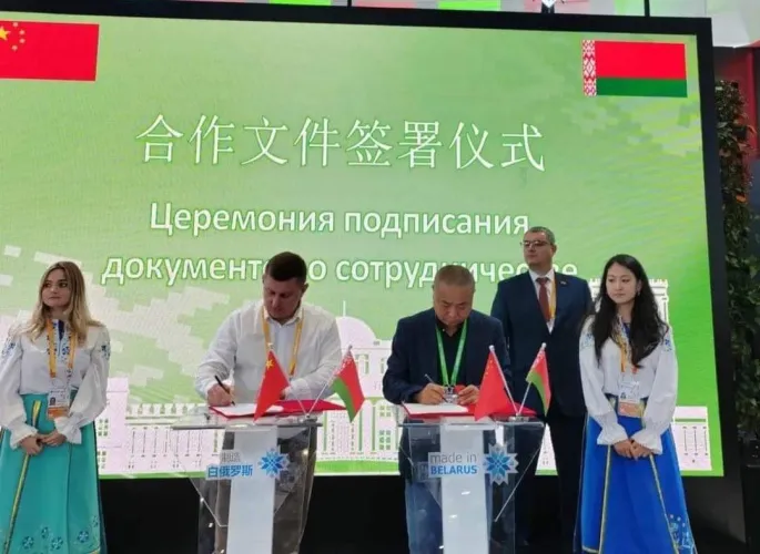 В торговых сетях и на интернет-площадках Поднебесной знакомая продукция под торговой маркой «Калинка»
