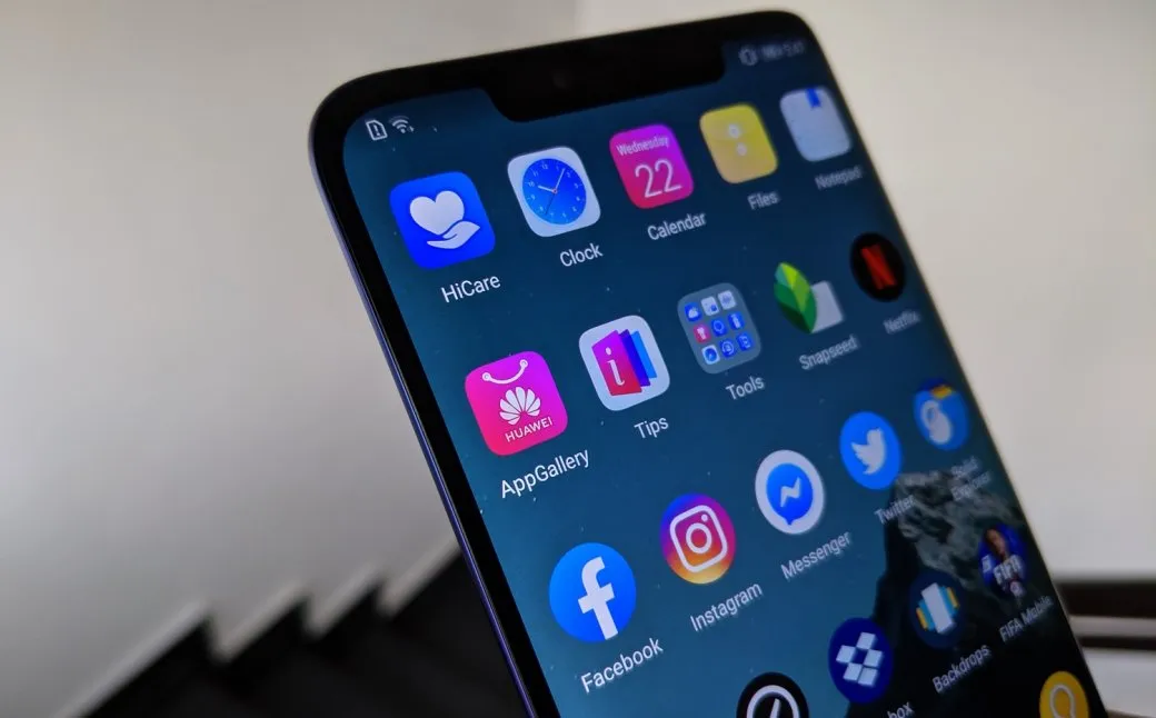 Huawei уже тестирует собственную ОС, и она на 60% быстрее Android