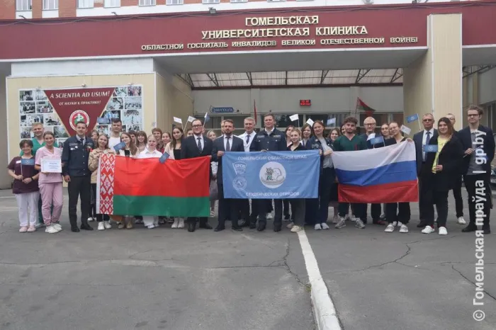 В Гомеле приступил к работе международный медицинский студотряд «Клиника» 