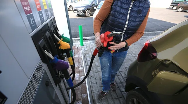 Топливо на АЗС в Беларуси с 19 мая дорожает на 1 копейку