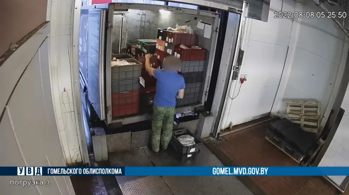 Сотрудники охраны задержали водителя, пытавшегося похитить продукцию Гомельского мясокомбината