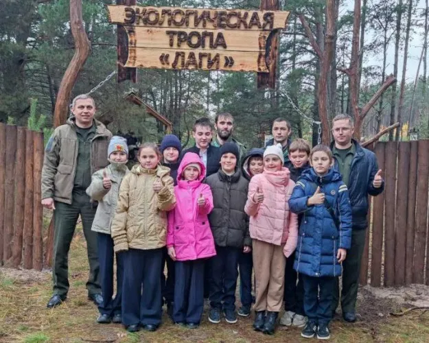 Чечерский спецлесхоз создал экотропу в лесном массиве возле Залесья