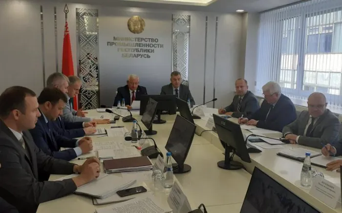 Минпром отчитался о выполнении всех ключевых показателей развития отрасли в первом полугодии