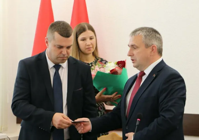 На сессии Житковичского райсовета депутатов в должности председателя райисполкома утверждён Николай Пьявко