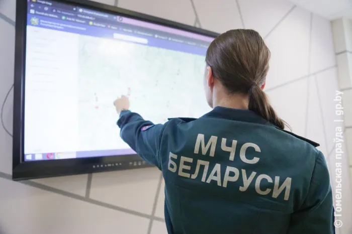 Александр Лукашенко поздравил спасателей с профессиональным праздником