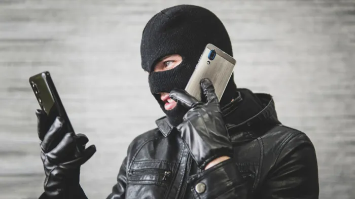 500 рублей за доверие: в Жлобине 18-летняя девушка лишилась денег после разговора в мессенджере с мошенником