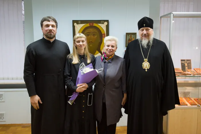 В Гомеле открылась выставка рукописных икон художников диакона Андрея и Анастасии Бодько