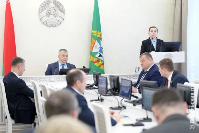 Снижать производство молока недопустимо: совещание по вопросам сельского хозяйства провел председатель облисполкома Иван Крупко