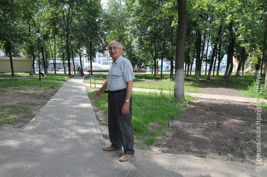 Как гомельский пенсионер ведет борьбу с «заячьими тропами» 