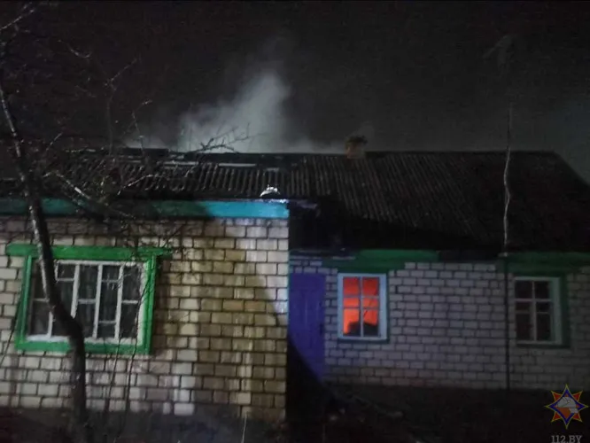 В Октябрьском при пожаре в частном доме погиб пенсионер