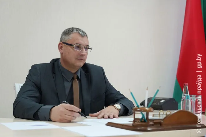 Дом без документов: заместитель председателя облисполкома Андрей Барановский провел прием граждан