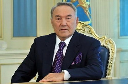 Внеочередные президентские выборы в Казахстане состоятся 26 апреля 2015 года