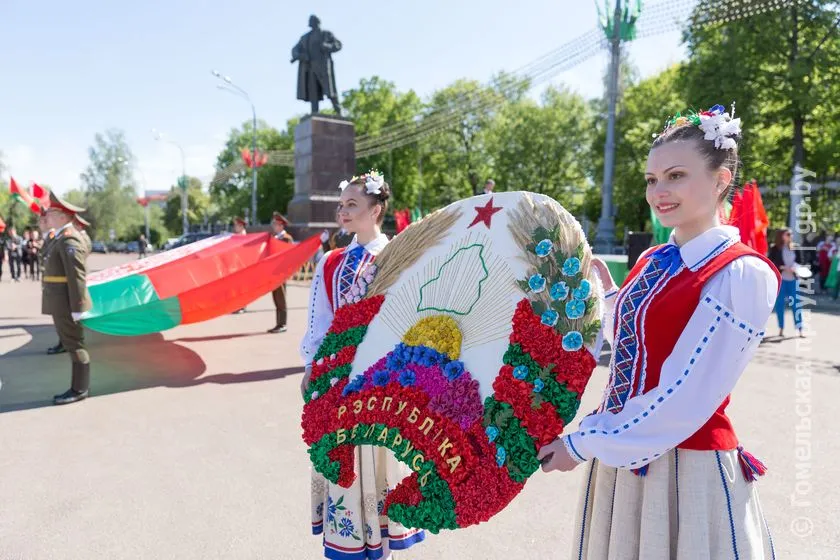 Каждое второе воскресенье мая в Беларуси отмечается день государственных символов