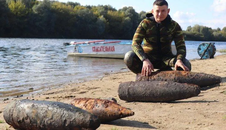 Со дна Сожа подняли артиллерийские снаряды времен Великой Отечественной войны 